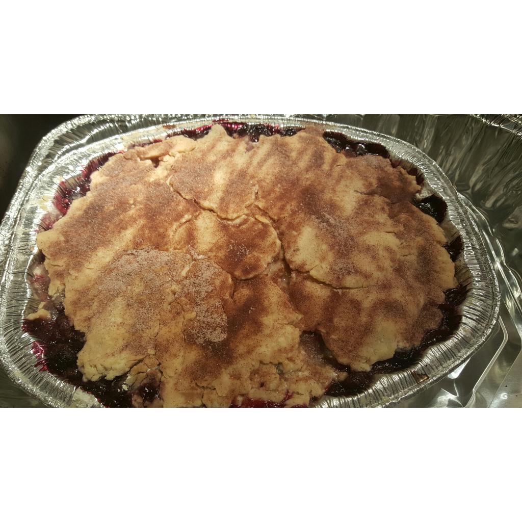 MsPattyJackson's tweet photo. Lesson for today..when you see fresh bluberries bake them! #Cobbler  #SundayDinnerFlow http://t.co/MefRZ7vMlj