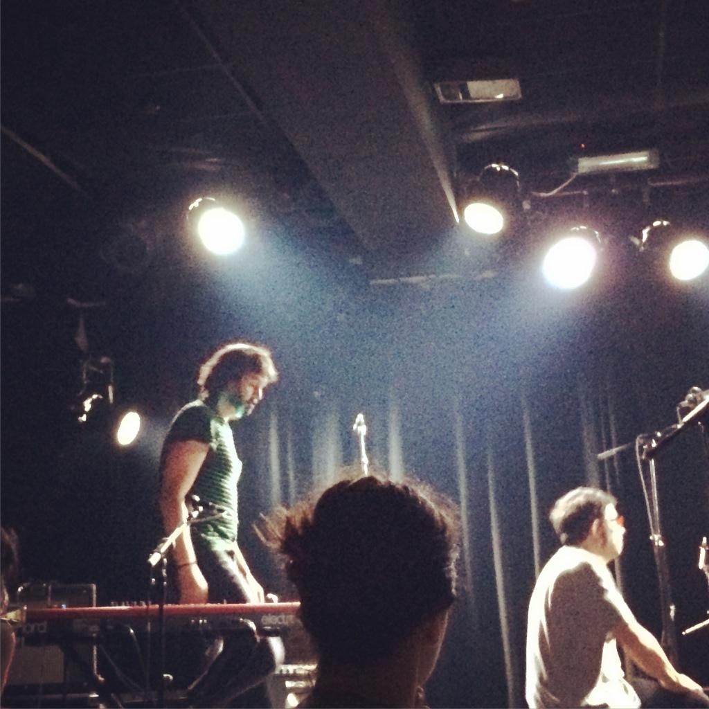 martacg05's tweet photo. @coriolabcn a punt de començar a tocar a la @Sala_Apolo al Lavfest http://t.co/RIbqfpmMdN