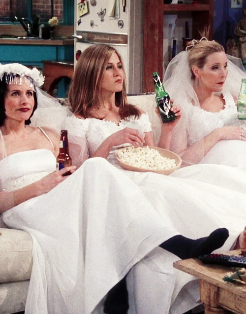 _Cinefilos_'s tweet photo. Monica, Rachel y Phoebe http://t.co/QxY7uhUC4G