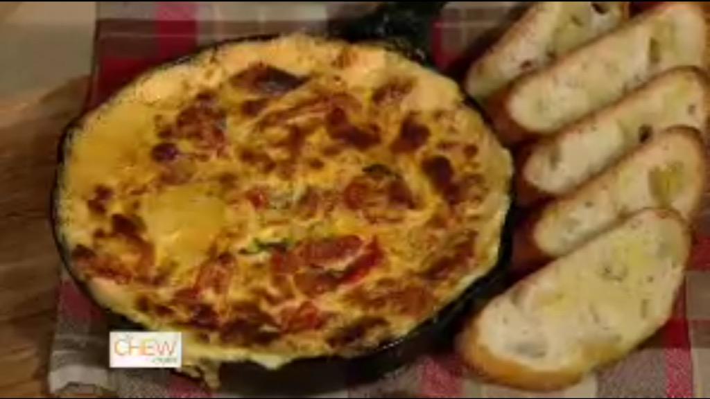 NerdsAndWhey's tweet photo. Mmm, Roasted #Tomato #Dip...
http://t.co/j8qGsKRCEy
#CreamCheese 
#Mozzarella 
#Parmesan 
#AllCheeseAllTheTime http://t.co/chH8AiIwW5