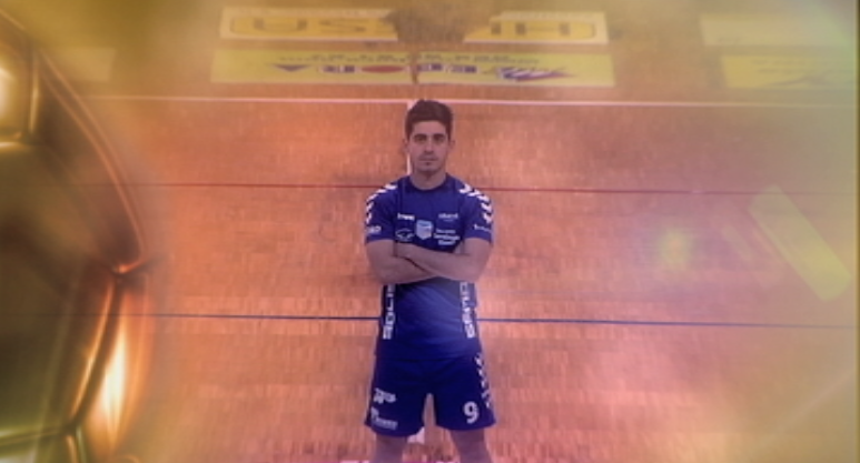 DeportesCMM's tweet photo. RT si crees que Mini del @FS_Talavera merece ganar el #BalóndeCLM como mejor jugador de fútbol sala de 2ªB http://t.co/RYQrzYz0ZY