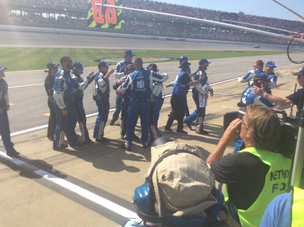 NW_Sports's tweet photo. #celebration #NW88JR http://t.co/BuBsftMXMS