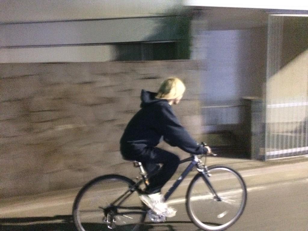 ks0g's tweet photo. チャリ http://t.co/0yWVL0grMD