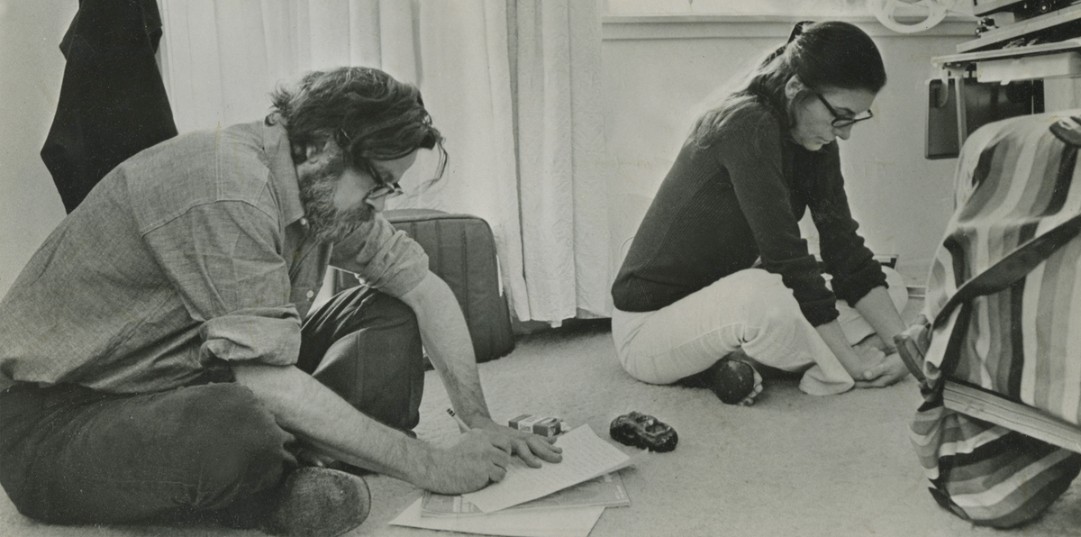 Transmultimedia's tweet photo. Craig Gilbert (L) writing Pat Loud's(R) Narration about her childhood.
#pbs #craiggilbert #realitytelevision http://t.co/g64EDtE88R
