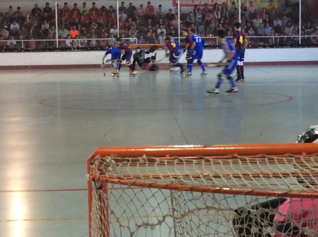 MolletHoqueiC's tweet photo. Penalty a favor del voltrega

#CCATJuvenilHoqueiPatins http://t.co/TVtZuMBvJV