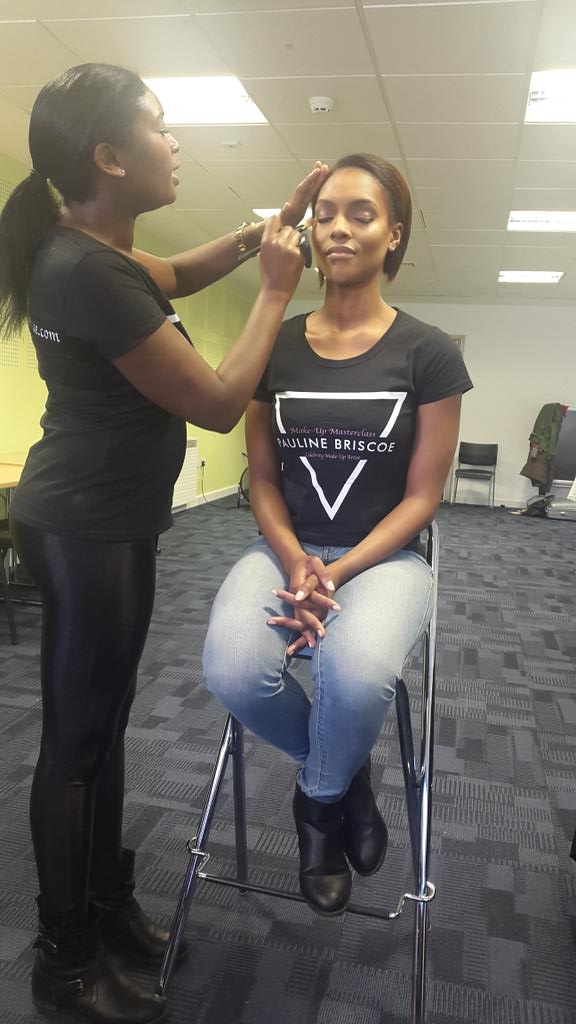 makeupbyemmam's tweet photo. I had a great time at the Beatface makeup master class with fantastic @paulinebriscoe #contour #celebritymua http://t.co/Zv4jirx0P2