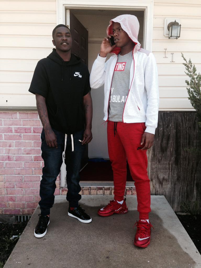 Vlone_uni's tweet photo. I'm Just Trynna Make It Out💯 #Keepgettingricher💸 http://t.co/HEyTNehePl