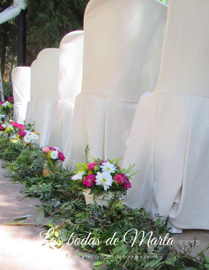 Para la ceremonia una decoración sencilla pero con mucho color!! Este fue el resultado ¿Que os parece?