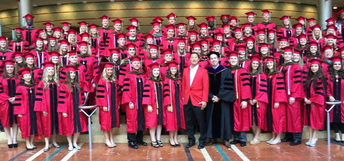 PrezOno's tweet photo. With the University of Cincinnati Winkle College of Pharmacy Class of 2015 #HottestCollegeinAmerica http://t.co/zVNDBGWNqI