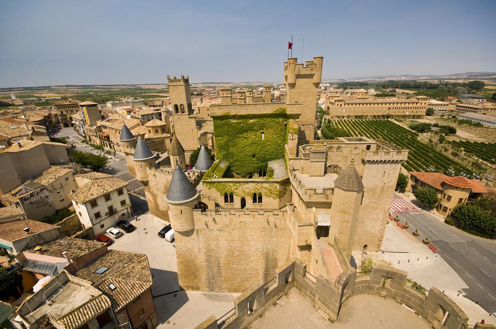 SitiosdeEspana's tweet photo. Palacio de Olite, fue uno de los castillos medievales más lujosos de Europa: http://t.co/f6JZMJ1wfB
#España
https://t.co/o2nZyafYCD