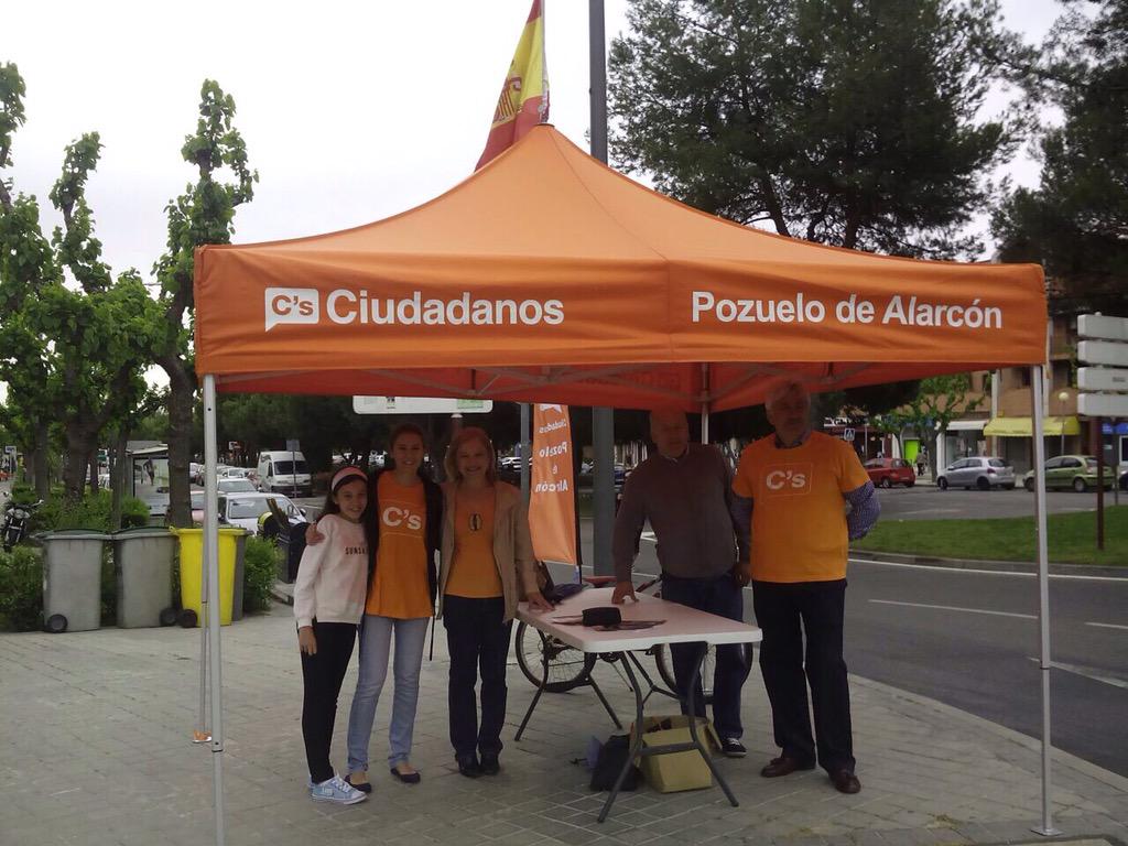 CS_Madrid's tweet photo. Madrid se prepara para el cambio, fin de semana informativo de @CsPozuelo @Cs_Leganes @Cs_Alcobendas_ @CsMajadahonda http://t.co/XV3jlEjZXS
