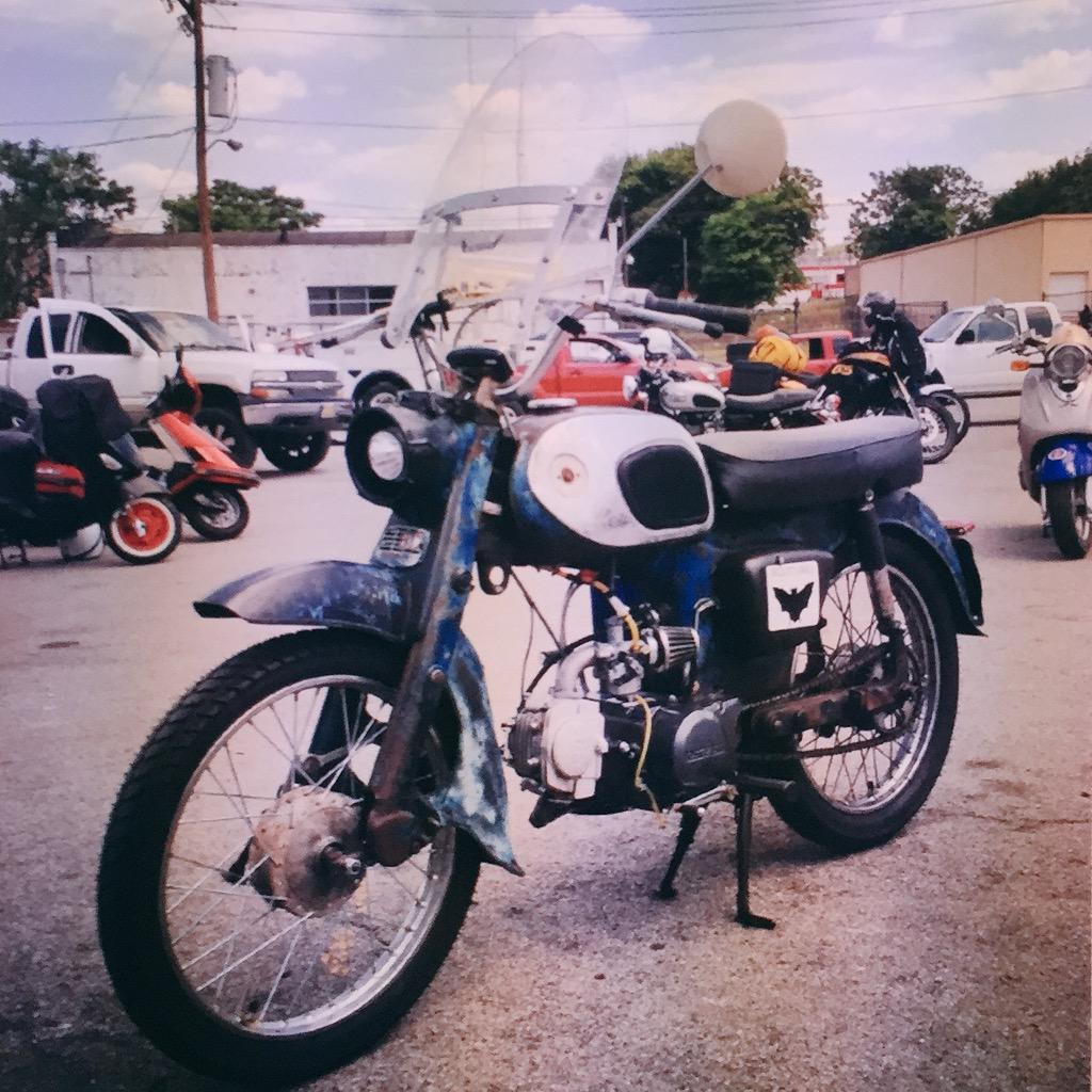 pseudomoto's tweet photo. Winner: 1965 Honda C200 #PMS24 http://t.co/qZNt4irgpL