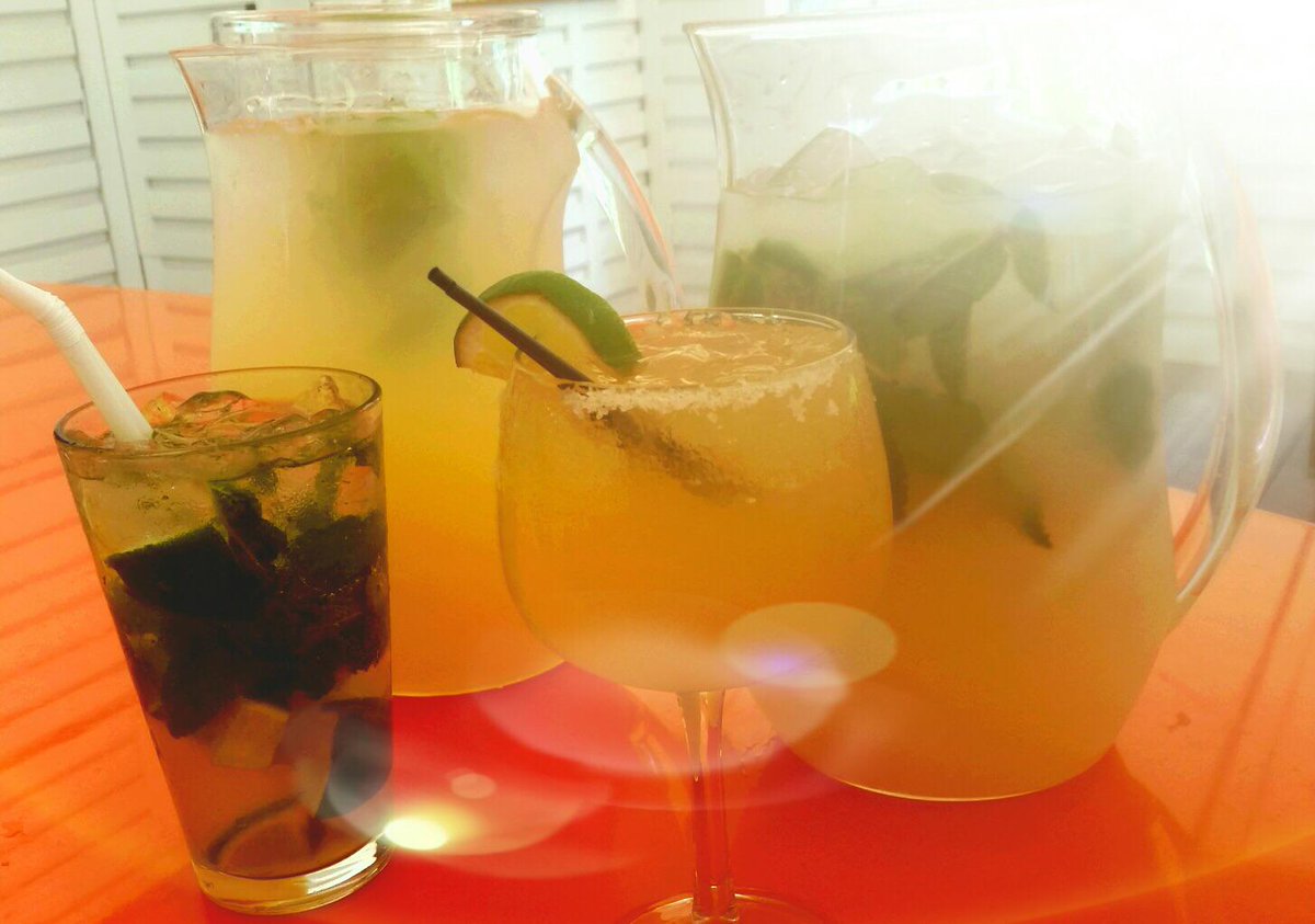 LaPiaggiaBeach's tweet photo. Fresh Ripe Mojito or Margarita Degustation at 5pm at La Piaggia Sunday Funday. http://t.co/YzmSt4U5RY