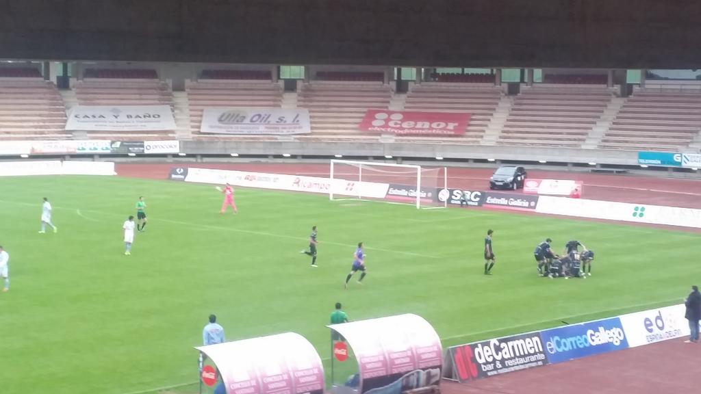 RealOviedo's tweet photo. GOOOOOOOL DEL REAL OVIEDO ¡GOL DE CERVERO! Min 80, @SD_Compostela 1 - #RealOviedo 1. #3finales #VamosOviedo http://t.co/fPXORuQhzN