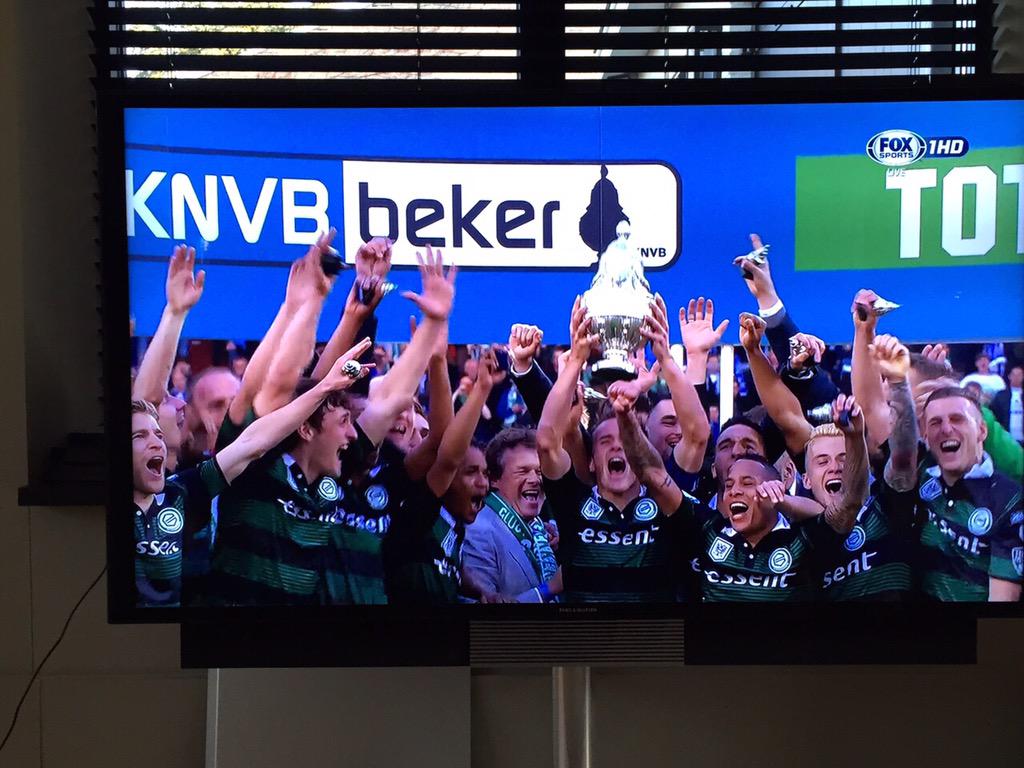 RonaldKoeman's tweet photo. Congratulations to @fcgroningen for winning the @KNVB cup over @PECZwolle #history #proud http://t.co/sB1qQI3PE7