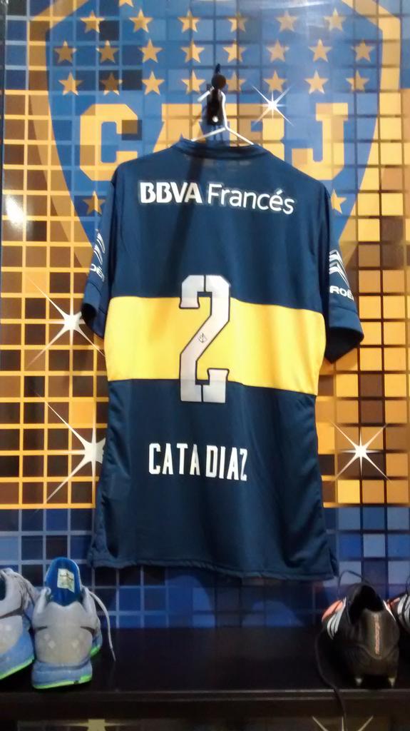 BocaJrsOficial's tweet photo. #Superclásico El vestuario ya está listo para recibir a #Boca. http://t.co/TTuEeEaaqx