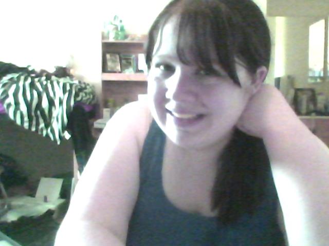pinkhearthope's tweet photo. Keeping a smile on my face as I suffer through the pain that is studying for finals. #readyforthisweektoend http://t.co/vEIbMXlCBI