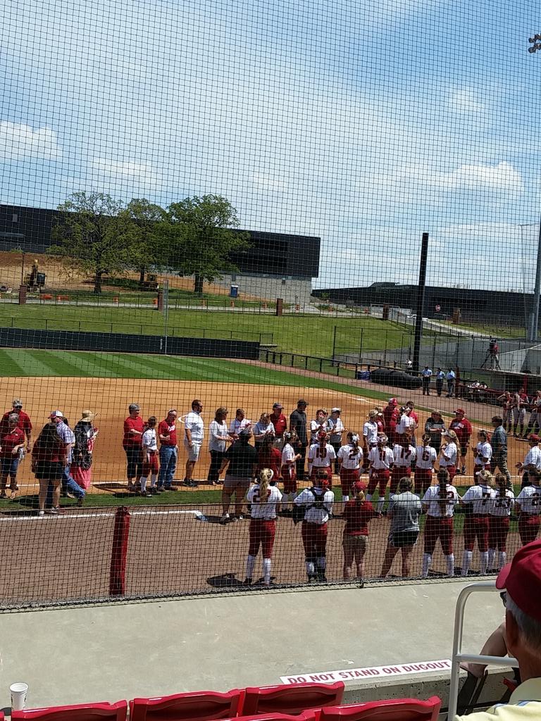 Glen_Christo's tweet photo. Congrats to all the @RazorbackSB Seniors! Thank you for all you've done! #SeniorDay #SeniorHogs http://t.co/YGNHpCD9yE