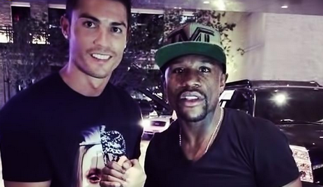 TNLdotcom's tweet photo. Floyd Mayweather was earning Cristiano Ronaldo's weekly wage every 4 seconds last night. #TheMoneyTeam http://t.co/ztvUqFyv7G