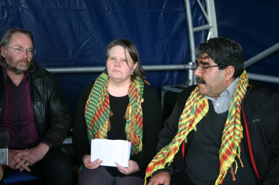Hevallo's tweet photo. A MARTYR'S MOTHER'S PETITION. PLEASE HELP! Stop ISIS. Act decisively!  https://t.co/JKGSNkyZ31 #TwitterKurds http://t.co/MyCpZKBzO3