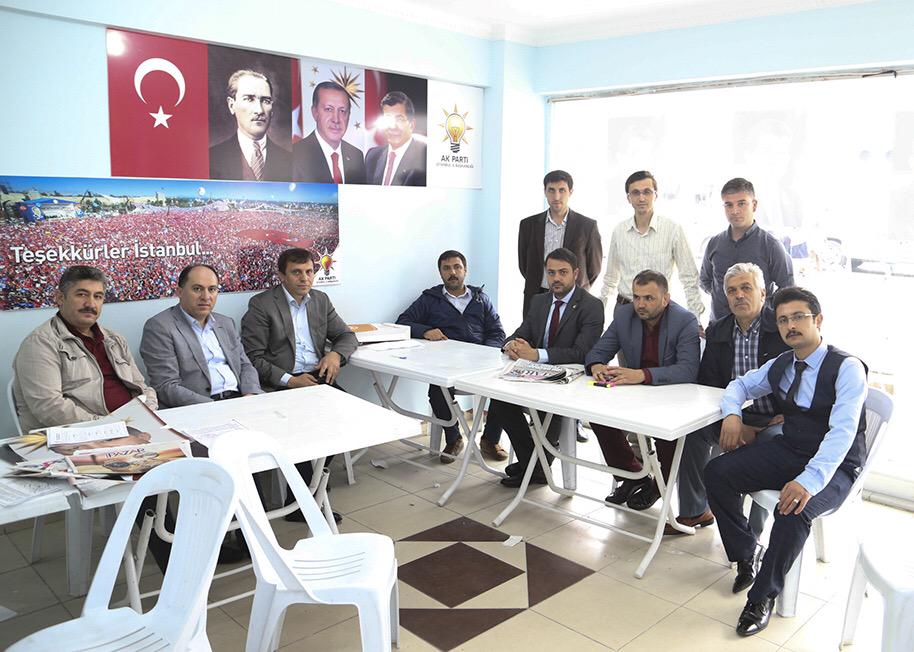 Keskin_Huseyin's tweet photo. Mv.Adayımız Sn.@AkCoskunkoc ile Sultanbeyli analizi yaptık.@alisevinc34 http://t.co/2J1NyyIyfv