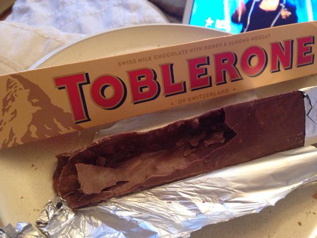 CarolineSIBlake's tweet photo. @toblerone So disappointed in the half chocolate bar I've just opened. Most is missing! http://t.co/BTW6EAtaOh