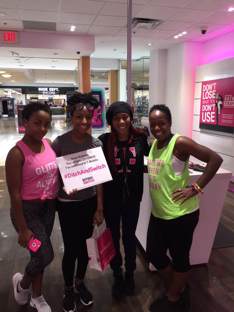 Magenta9410's tweet photo. Dear Verizon you've been DITCHED! Jasmin just saved money by switching to T-Mobile. #DominaTors http://t.co/6uoOtkJQpa