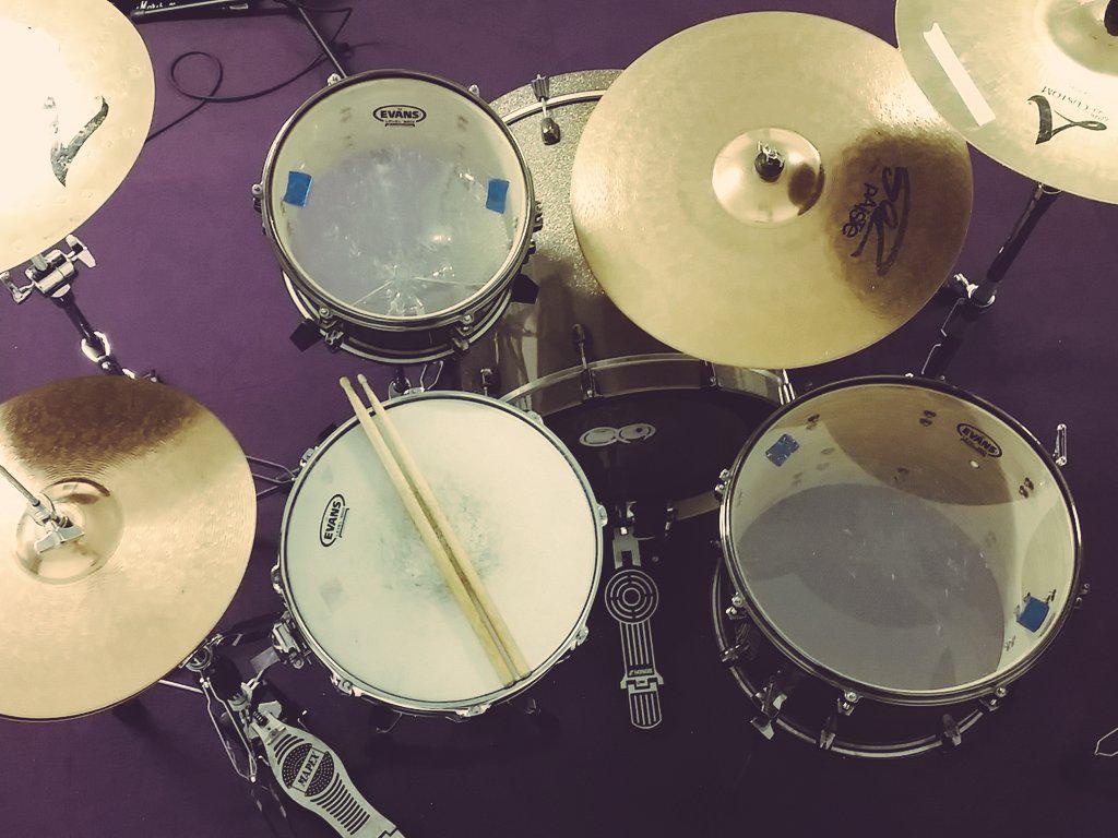 tellsimpson's tweet photo. Laying down #drums at @pioneermusic  for our new song 'New Day' #tellsimpson #poppunk #poppunkisnotdead http://t.co/cgMztCad3I