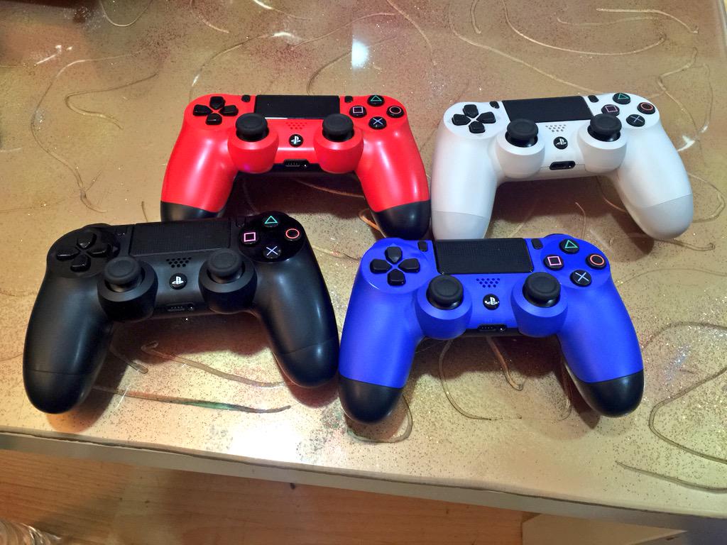 CristianATM's tweet photo. NOCHE DE....EA SPORTS "CHENEKEN" @JoseLuisAC10 @morante89 #pakitohaztetwitter  #FIFA15 #gogo🎮⚽️💪 http://t.co/L6ElY2Kl6q