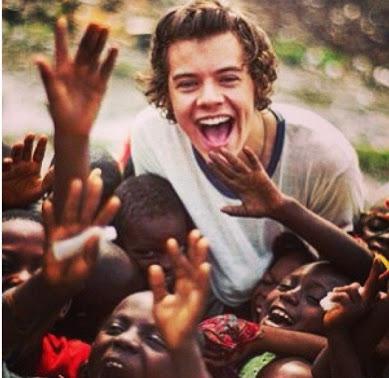 _irwinarry_'s tweet image. HOW COULD THEY SHADE THE KINDEST HUMAN BEING EVER LIKE SERIOUSLY
#NORESPECTFORLITTLEMIX 
#HarryDefenseSquad
