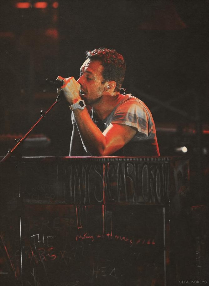 Coldplay_fix_me's tweet image. Lights will guide you home 
And ignite your bones
I will try to fix you