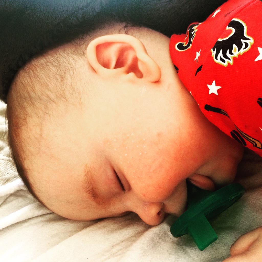 serpasvocalarts's tweet photo. Dreaming of a win!!! #flames http://t.co/6NnrV6uCv1
