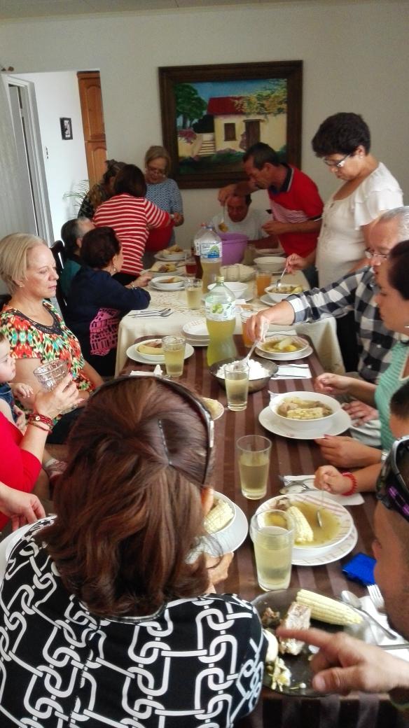 Almuerzo familiar  1 mayo