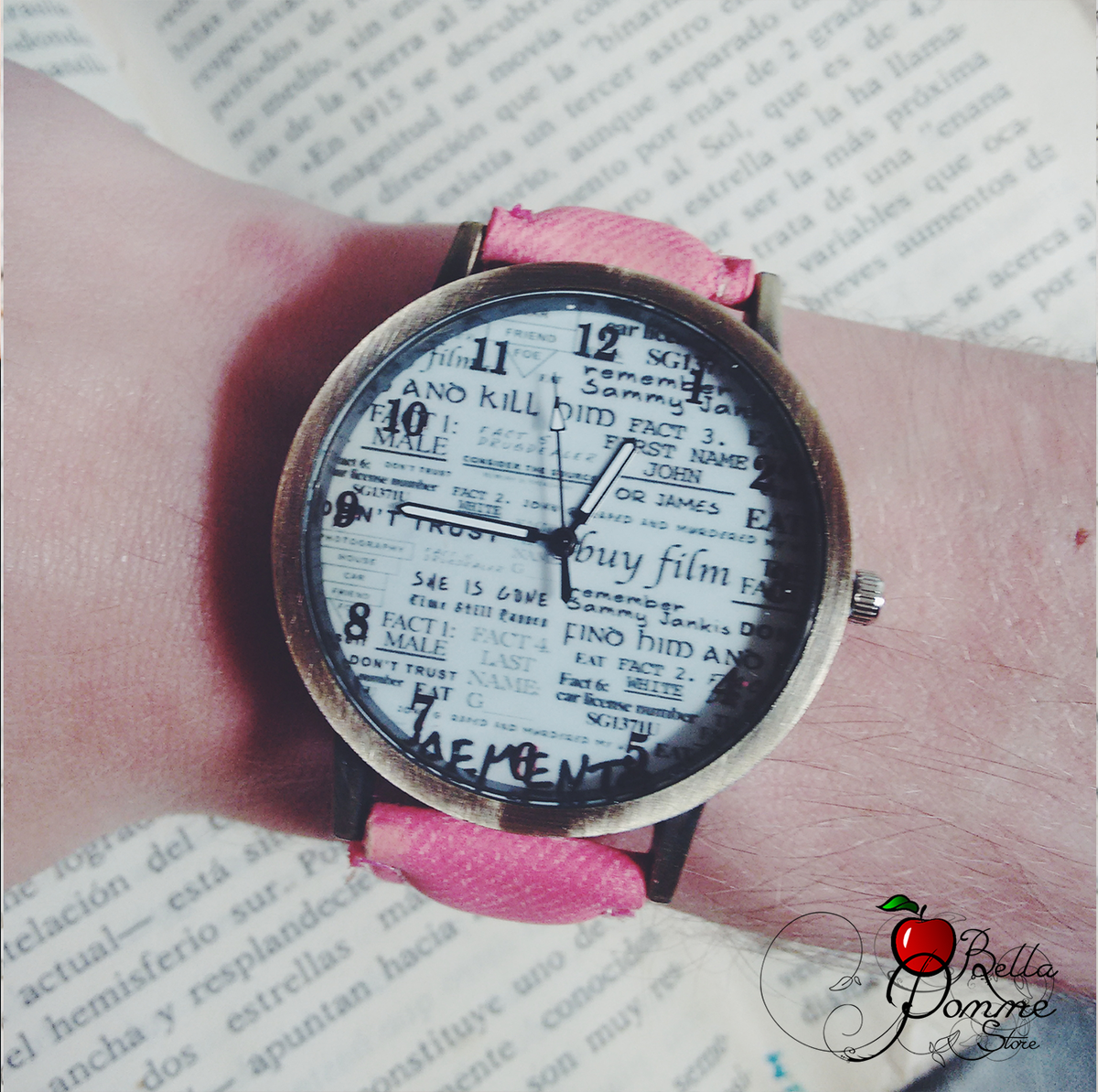 BellaPommeStore's tweet photo. Reloj Periódico Salmón
Valor: $35.000
WhatsApp: 314 209 4221 http://t.co/IVHLMxaeIa