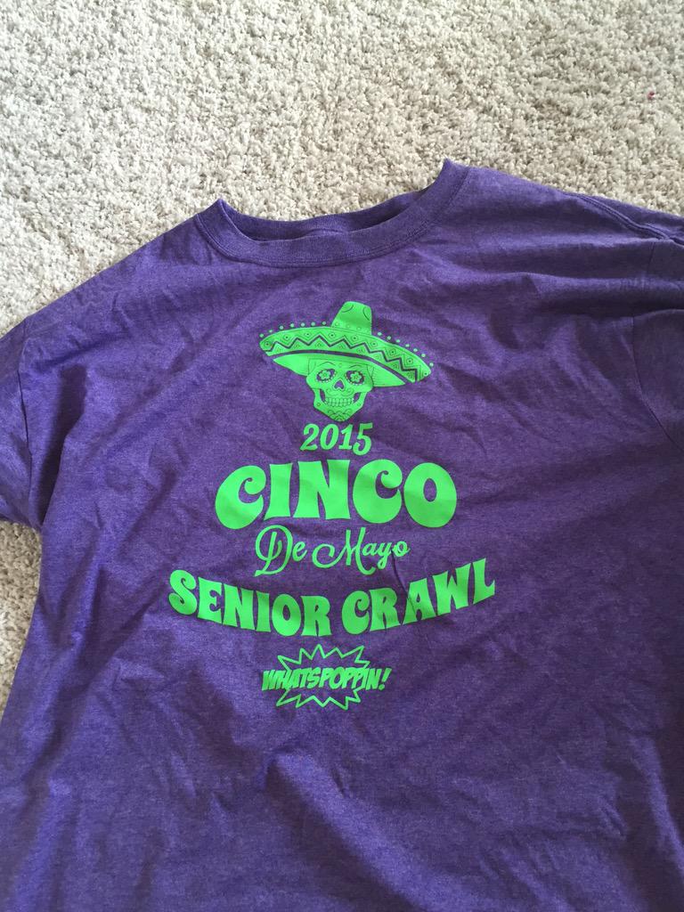 BrizziBracci's tweet photo. Went into the bar crawl with last years shirt and by the end of the day came out wearing this years shirt #drunkmagic http://t.co/ua31NvlaJL