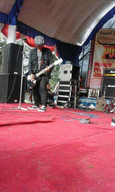 setrow1's tweet image. Happy fankkin Day @Farhandmch_ semoga tambah sukses terus dan menjadi yg terbaik buat crazyfreinds.