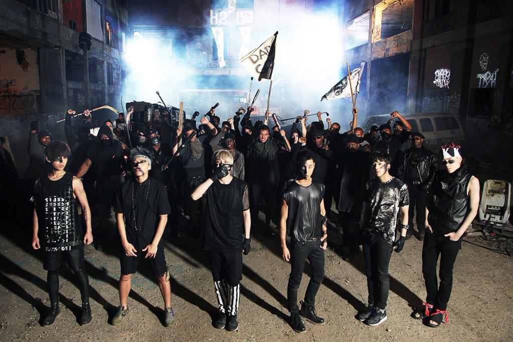 QueensBabyz's tweet photo. Bu başarı sadece ELF lerin değil bütün fandomların başarısıdır gözlerinden kalp fışkıran emoji #BestFandomCA2015 ELF http://t.co/ke8UfU6FTz