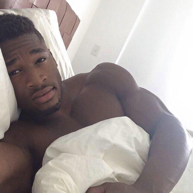 HumourDFille's tweet image. Humm 😍👌