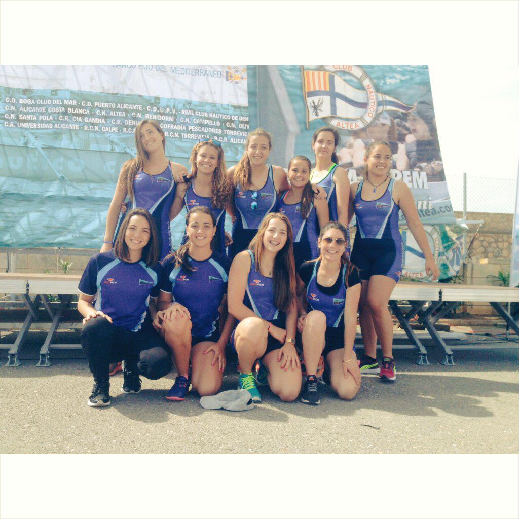remosantapola's tweet photo. Última regata de liga, y nos deja las mejores sensaciones para el CDE! Con esfuerzo y juntas, podemos con todo✌ http://t.co/xAQ7kUNFGs