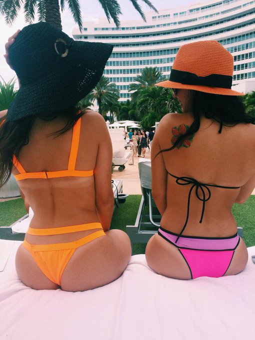 thank you ladies for making my prom weekend so wonderful 💖 cheers to new friendships 🍷@dalyanismarie<a href="/tag/growingupspoiled"class="tags"><span>#growingupspoiled</span></a>