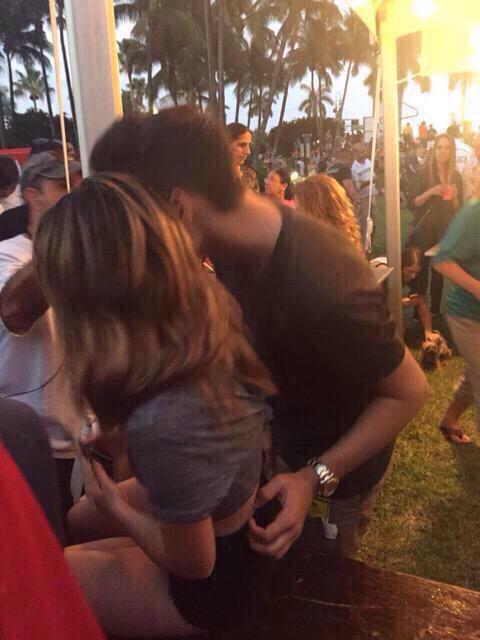 bindvrlove's tweet photo. IF YOU DON'T SHIP BEA AND JACOB YOU'RE LYING http://t.co/ixkho4yasZ