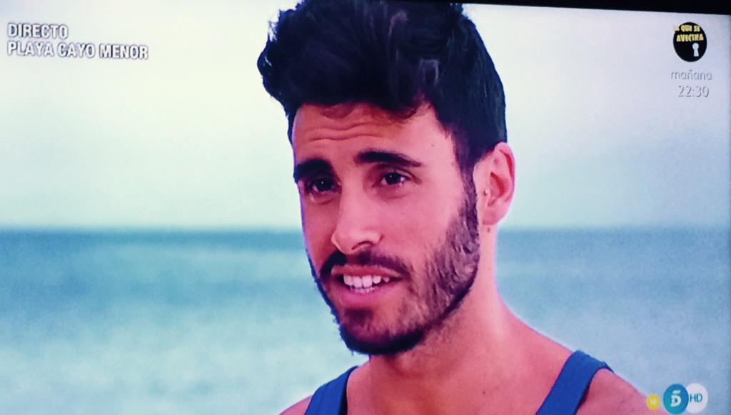 NoelBayarri's tweet photo. Volvemos!!💪🏻💪🏻💪🏻 Siempre con esa sonrisa mi niño!! Ánimo campeón!! YB #DebateSV3 #NoelGanador #MojoSupervivientes http://t.co/c8WzutMccz