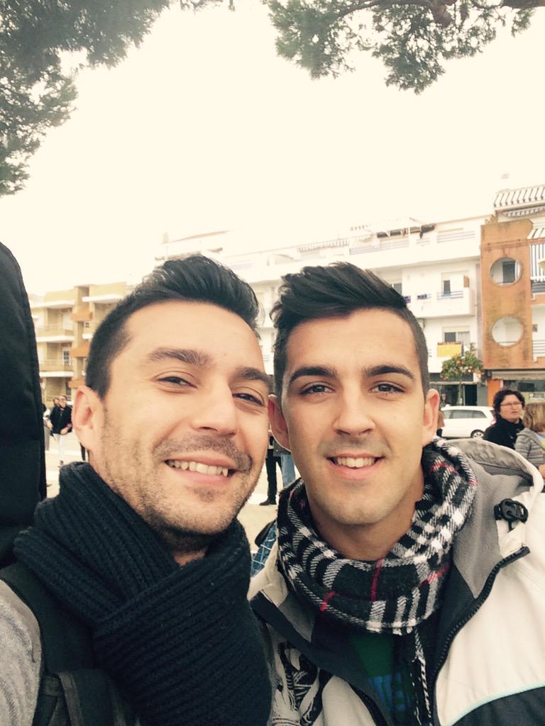 rbarneto's tweet photo. Estamos aquí y estamos ya en el lío hermano!! @Davidferia12 http://t.co/AkHp6Bflwl