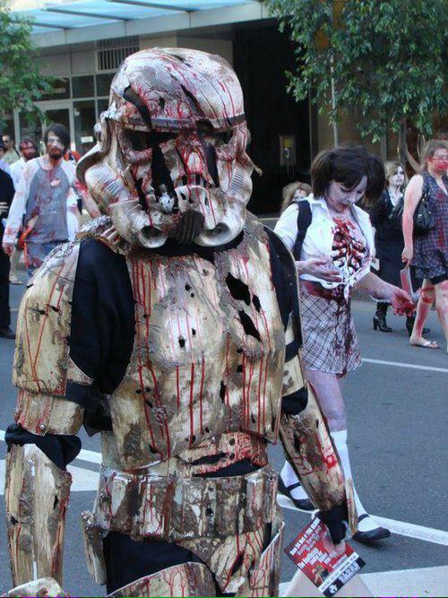 blasttmusic's tweet photo. Stormtrooper @TheWalkingDead #StarWars http://t.co/Oxq8hpASuY