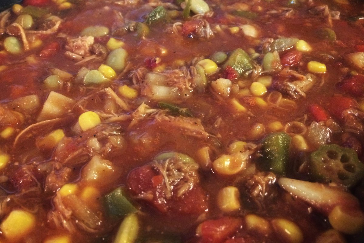 kjellvistad's tweet photo. Sunday Brunswick Stew-ish
#SlowCookedStew #10HoursDeep http://t.co/rqNgFwlYif