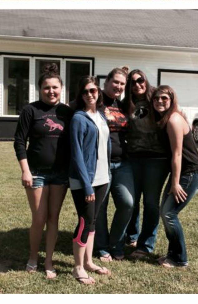 kate_gum's tweet photo. 🍻💁 @mandy_shafer @meg_shafer @sara_dxo @embooush http://t.co/9RgjmLpjy7