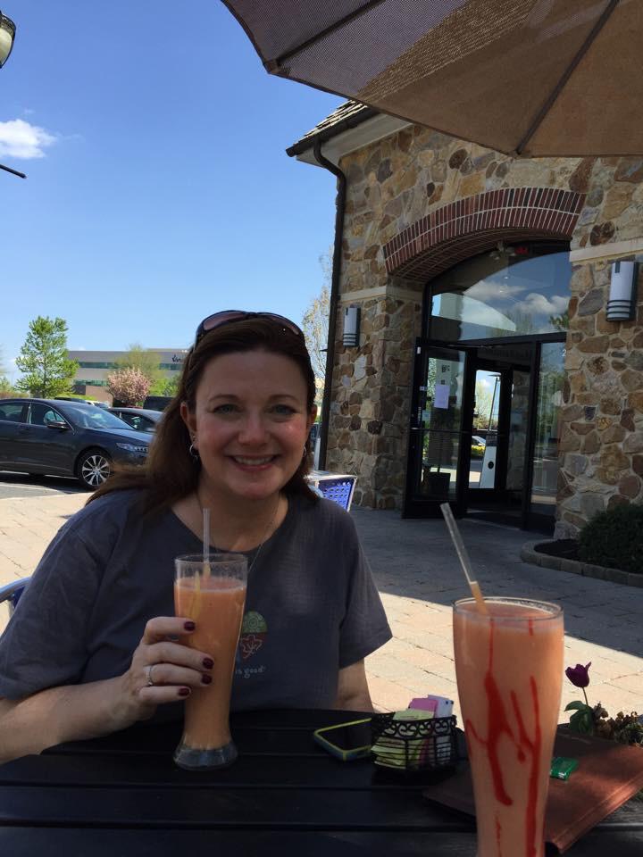 JulietReiter's tweet photo. Smoothies outdoors with @gilljb post-Schuylkill regatta @ #BlueFig in Moorestown, NJ. Gorgeous spring day. #blessed http://t.co/GJ8fYWedhi