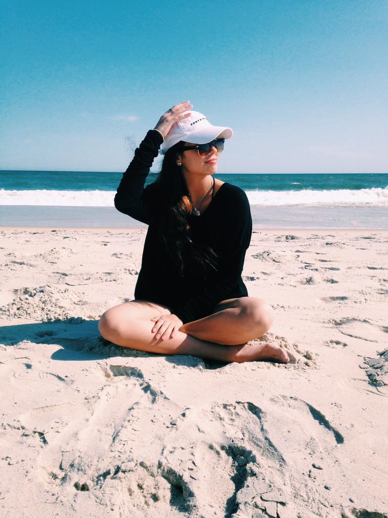 sofiaoliveraaa's tweet photo. beach day #fireisland http://t.co/pWcjQuDpZO