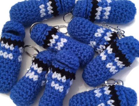 SugarySweetVint's tweet photo. π£ Time Balm Capsule - #TARDIS inspired #GeekStix Cozy - #lipbalm holder w/clasp π #DoctorWho http://t.co/J2tH7WaNtA http://t.co/4TjUgTsKKU