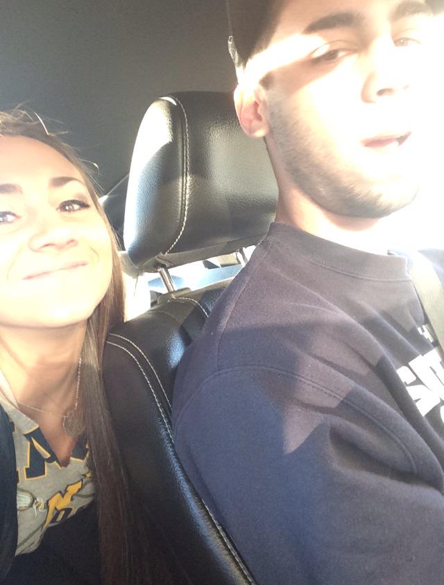 dianaa_johnston's tweet image. A very huge happy birthday to my favorite person!! @acatalano24 love you fam😛💗 #thankgodforthefarms #smartalec